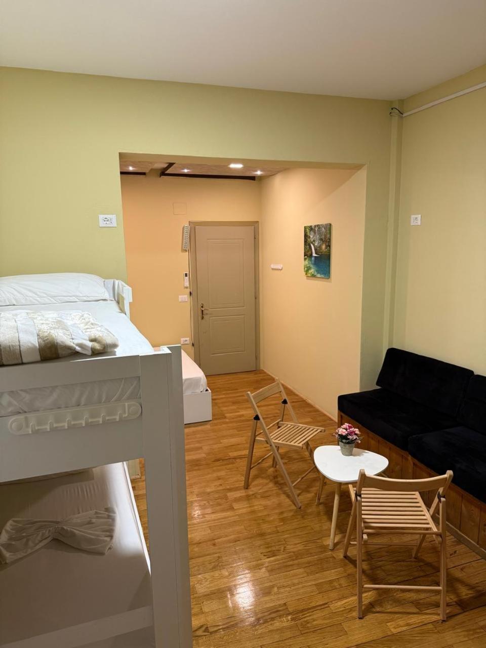 Terrace Hostel & Lounge Bar Σκόδρα Εξωτερικό φωτογραφία